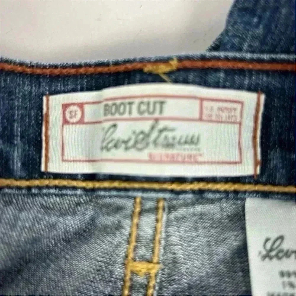 Levi's Women's Bootcut Jeans Size 10 ‎ Mid Rise - Picture 11 of 13
